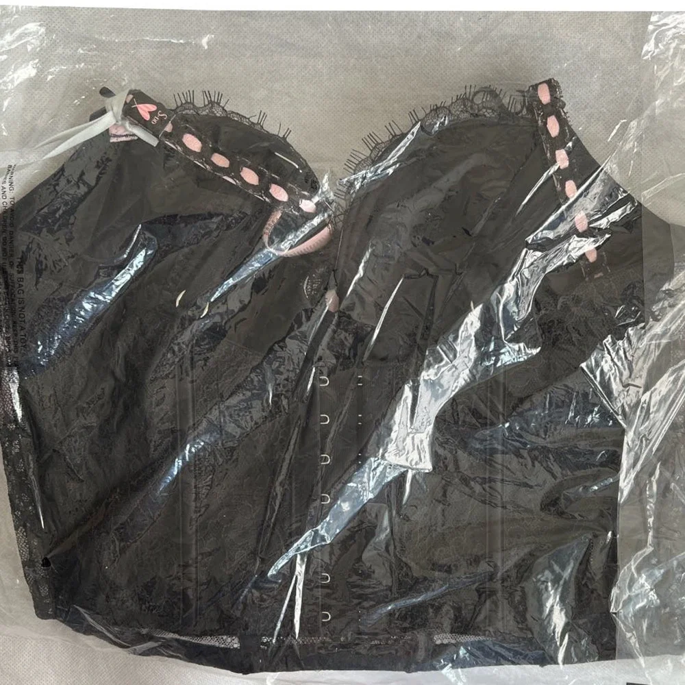 Victoria's Secret Dream Angels Lace Lightly Lined Long Line Bra, S-DD